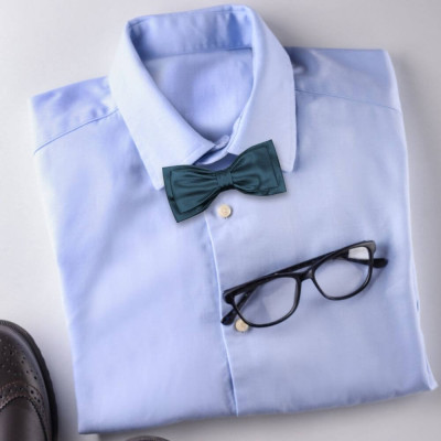 Pánský dvojitý motýlek tmavě modrý – česká kvalita | KNITVA