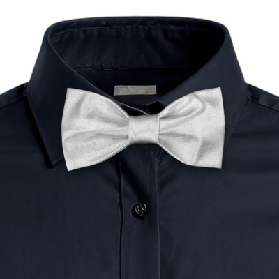 Klasický pánský motýlek stříbrný – česká kvalita | KNITVA