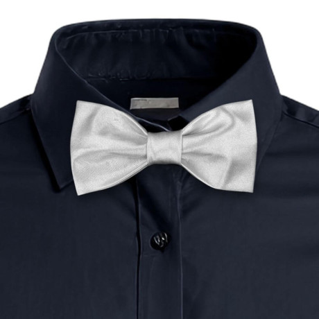 Klasický pánský motýlek stříbrný – česká kvalita | KNITVA